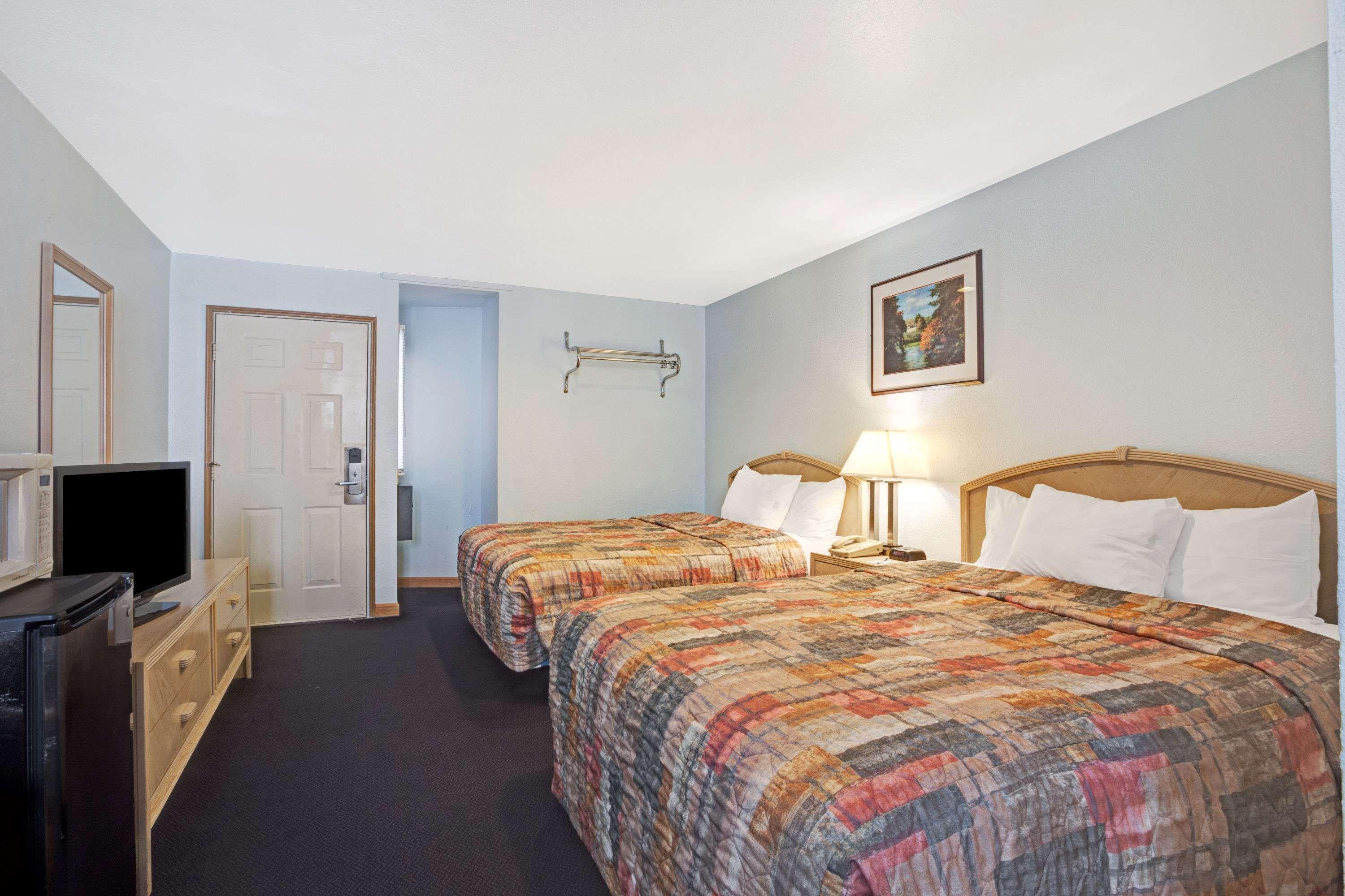 Travelodge By Wyndham Seattle North Of Downtown Ngoại thất bức ảnh